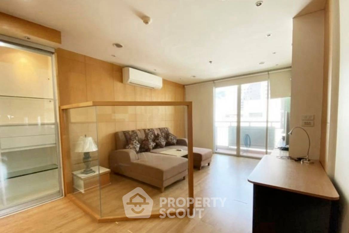 picture 1-BR Condo For Rent, Silom Grand Terrace, 200m To BTS Sala Daeng (ID 3085509) - 1/8