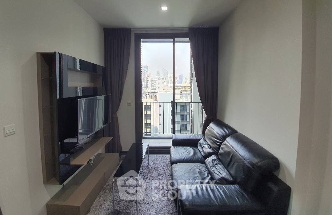 picture 1-BR 32 Sqm At The Edge Sukhumvit 23, 200m To MRT Sukhumvit (ID 2101578) - 3/11