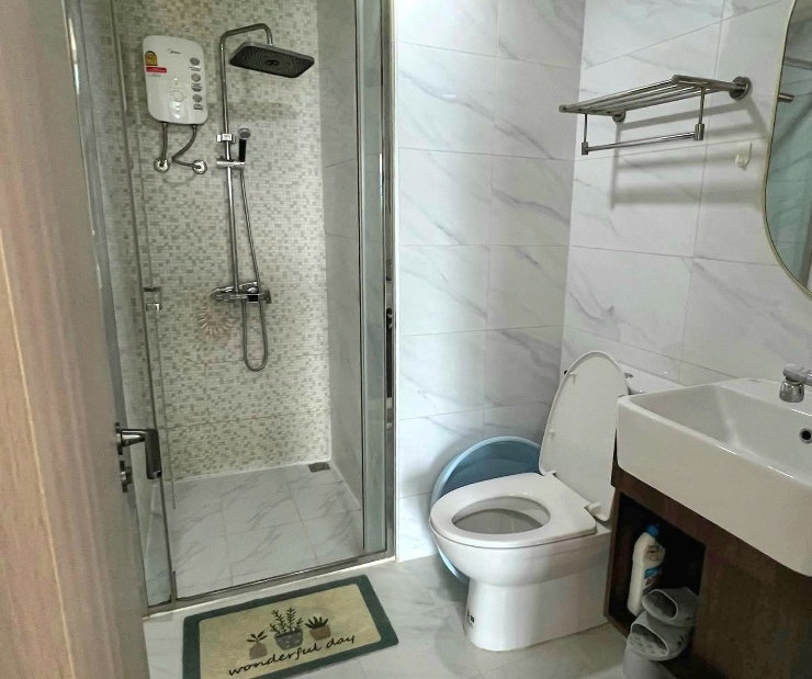รูป ปล่อยเช่า The one condo พร้อมเฟอร์ฯ #วิวสระว่ายน้ำ ใกล้เซ็นทรัลเฟส , ม.พายัพ , ร.พ.กรุงเทพ , นิมมาน ( 2 นอน 2 น้ำ ) - รูปที่ 8/16