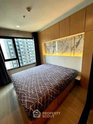 Condos for rent : 33rd-Floor 1-BR Life Ladprao, 100m To BTS Ha Yaek Lat Phrao (ID 3085491)