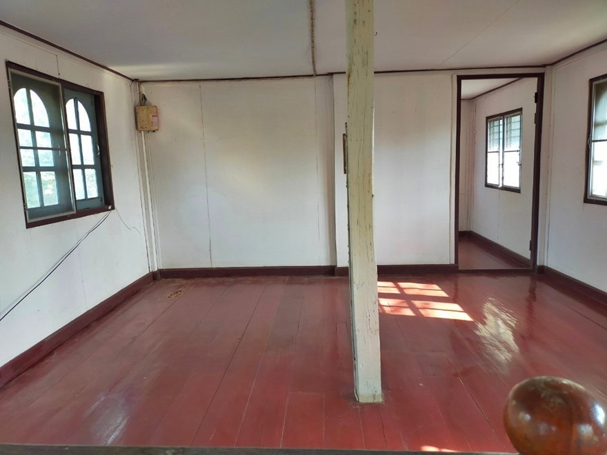 รูป AL-6-0419|บ้านพักอาศัยครึ่งตึกครึ่งไม้ 2 ชั้น บ้านนาราชควาย ต. นาราชควาย อ.เมืองนครพนม จ.นครพนม (ราคา 950,000 บาท) - รูปที่ 12/13