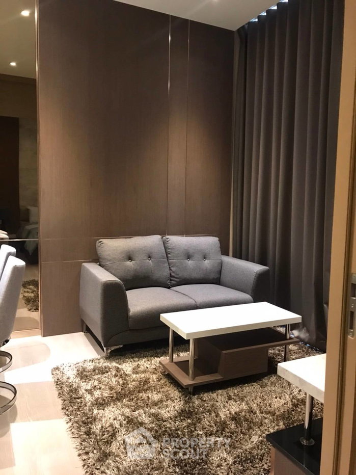 picture 28th-Floor 1-BR Condo At The Esse Asoke, Near MRT Sukhumvit (ID 400087) - 1/5