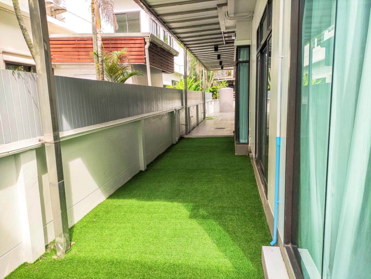 รูป บ้านเดี่ยวระดับลักชัวรี บรรยากาศส่วนตัว พร้อมเฟอร์นิเจอร์ครบ บ้านโครงการ Perfect Masterpiece Sukhumvit 77 - รูปที่ 24/42