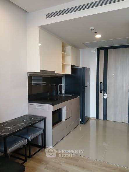 picture Well-Priced 1-BR Condo At Oka Haus Sukhumvit 36, 300m to BTS Thong Lor (ID 3085715) - 3/12