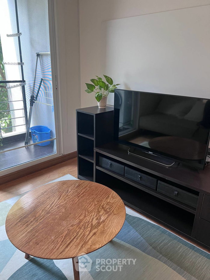 picture 1-BR 50 Sqm Ground-Floor Style At Tree Condo Luxe Near BTS On Nut (ID 2256100) - 2/9