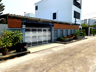 เช่าบ้านเดี่ยว รร.รักษาดินแดน ศูนย์การนักศึกษาวิชาทหาร : ให้เช่า บ้านเดี่ยว 1 ชั้น 2 ห้องนอน ถนน ประชาราาฏร์บำเพ็ญ  ซ. 8