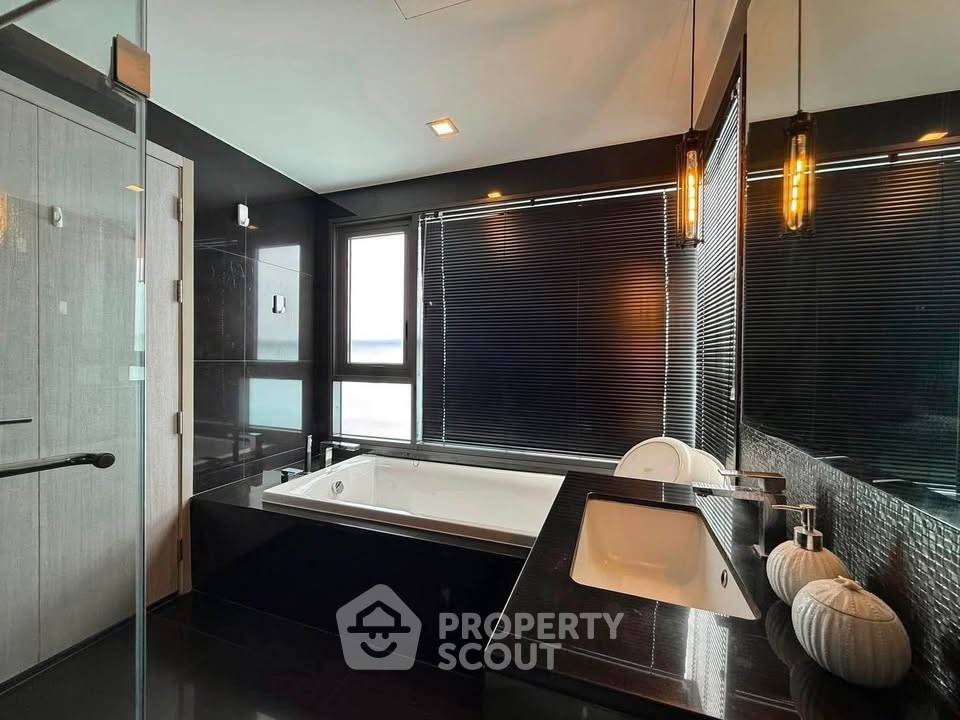 รูป คอนโด 2 ห้องนอน Rhythm Sukhumvit 36-38 ชั้น 21 ขนาด 88 ตร.ม. ใกล้ BTS ทองหล่อ 300 ม. (ID 3086421) - รูปที่ 10/12