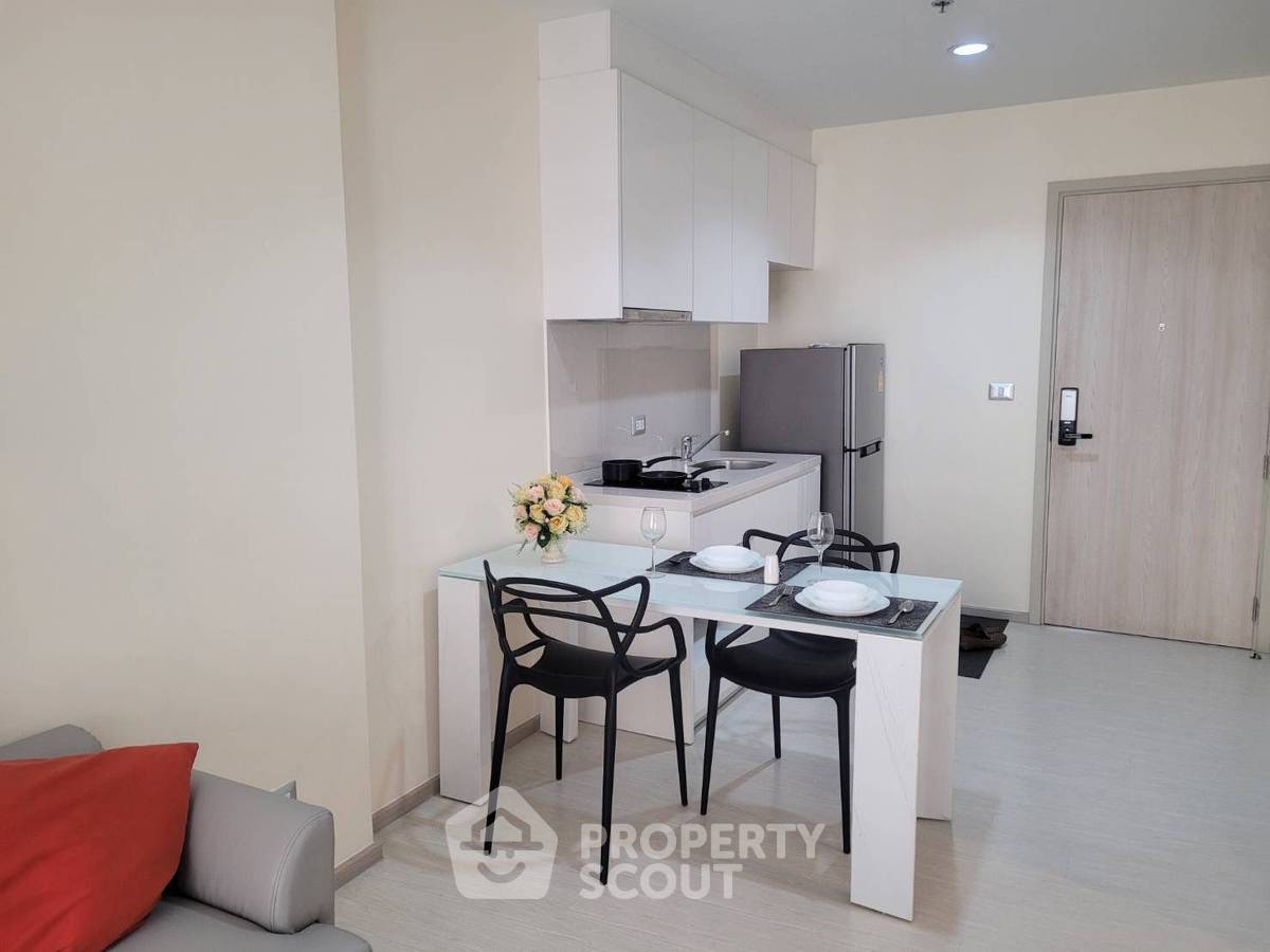 รูป คอนโด 1 ห้องนอน 40 ตร.ม. ให้เช่า Rhythm Sukhumvit 42 ใกล้ BTS เอกมัย 200 ม. (ID 2679082) - รูปที่ 8/9