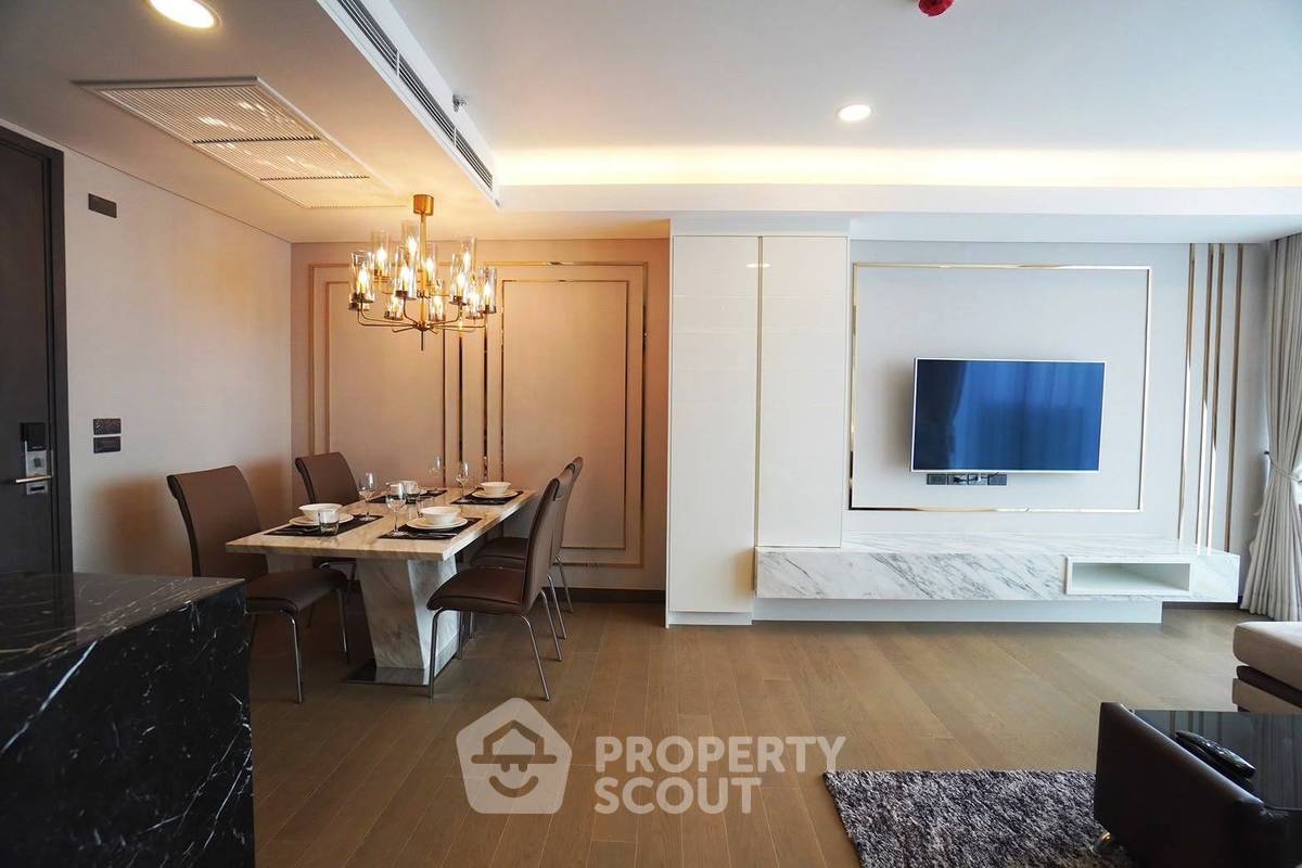 picture 2-BR Condo At Siamese Exclusive Queens, 100m To MRT Queen Sirikit (ID 3085604) - 10/14