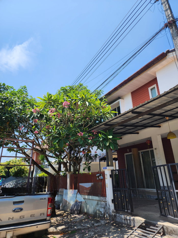 รูป บ้านเดี่ยว 2 ชั้น หลังหัวมุม 4 ห้องนอน 3 ห้องน้ำ - รูปที่ 1/19
