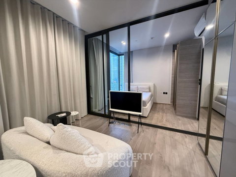 1-BR Condo At The Crest Park Residences, 60m To MRT Phahon Yothin (ID 3045171)