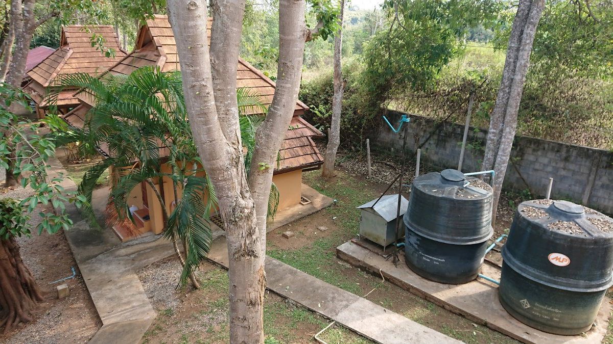 รูป 👉 ขาย 🌿🏡 รีสอร์ทพร้อมบ้านพัก 6 หลัง บนพื้นที่กว่า 2 ไร่ ทำเลแม่ริม เชียงใหม่  #CMR100221   - รูปที่ 36/38