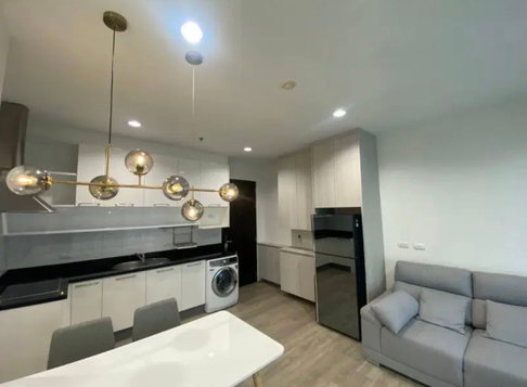 ด่วน ห้องสวย ราคาพิเศษ ให้เช่า Condo Baan Klang Krung (บ้านกลางกรุง สยาม-ปทุมวัน) เฟอร์นิเจอร์และเครื่องใช้ไฟฟ้าครบ พร้อมเข้าอยู่