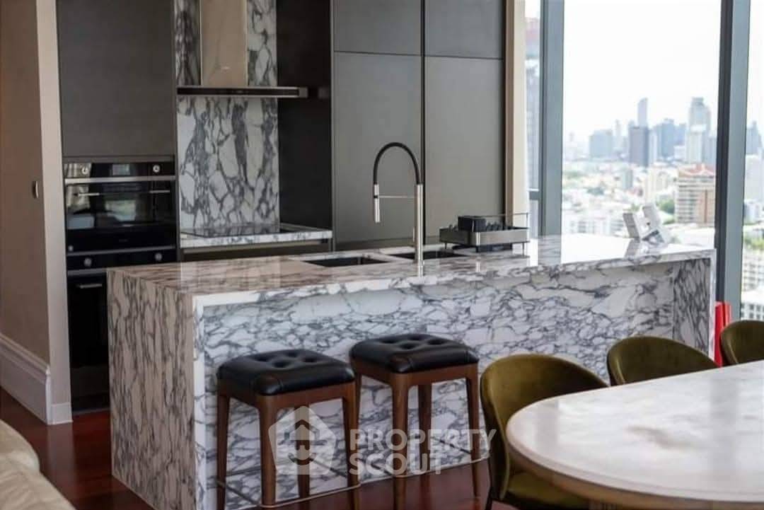picture 23rd-Floor 3-BR Condo at Khun By Yoo, Near BTS Thong Lor (ID 1981328) - 9/16