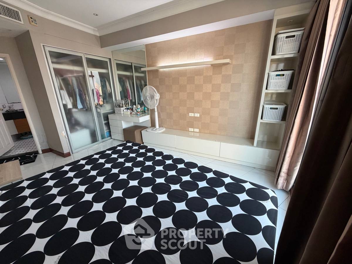 รูป คอนโด 2 ห้องนอน 119 ตร.ม. ชั้นสูง 15 ชั้น ขาย Supalai Casa Riva (ID 2586335) - รูปที่ 7/10