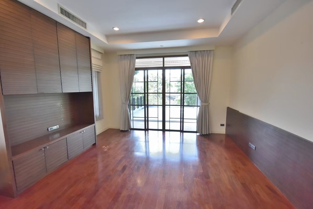 รูป ให้เช่า 3 นอน 109.9 ตร.ว พร้อมเข้าอยู่ -- โทรด่วน 094-641-5974 - รูปที่ 21/25