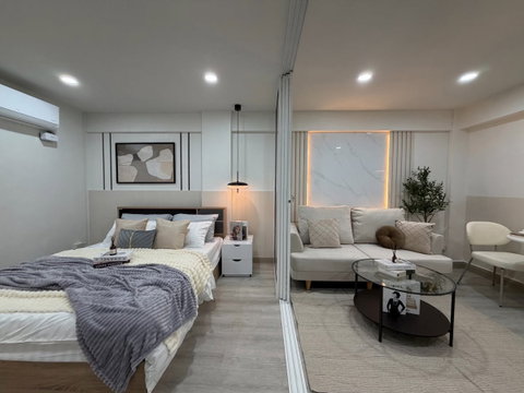 R292 🏡 Condo near MRT for under 2 million baht! Ratchada City Condo, easy access, just 500 m. 💰Only 1.69 million baht.