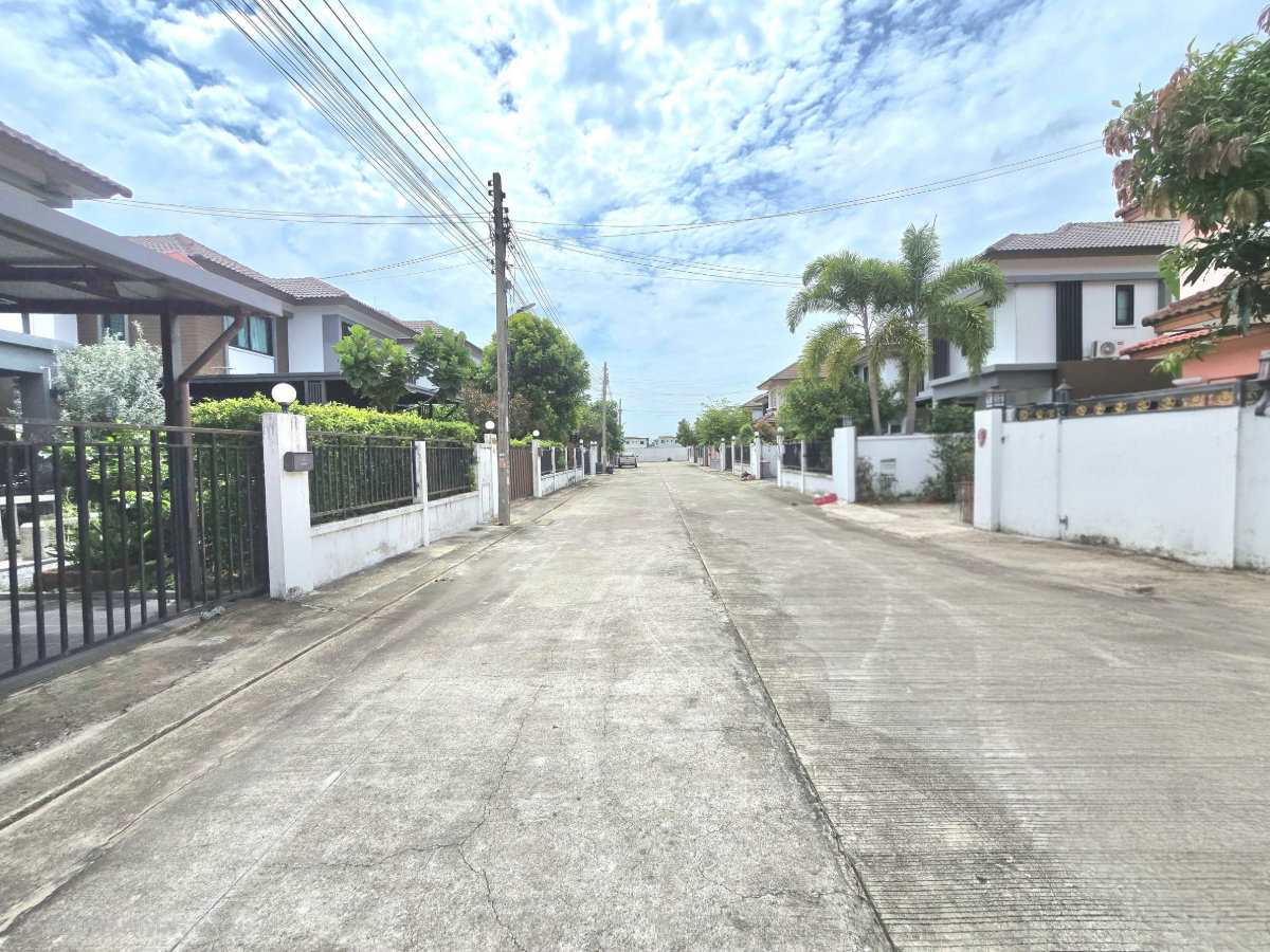 รูป บ้านเดี่ยว กว้าง ราคาถูก หมู่บ้านฟอเรสต้า KC Garden Home 17 ถนนนิมิตใหม่ 40 สามวาตะวันออก คลองสามวา ฟังก์ชั่นบ้านดี มีห้องน้ำในห้องนอนทุกห้อง - รูปที่ 38/43