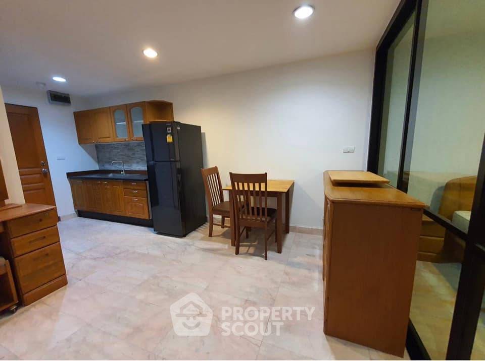รูป คอนโด 1 ห้องนอน 35 ตร.ม. เดอะ ไพร์ม สวีทส์ ใกล้ BTS อโศก (ID 590715) - รูปที่ 2/8