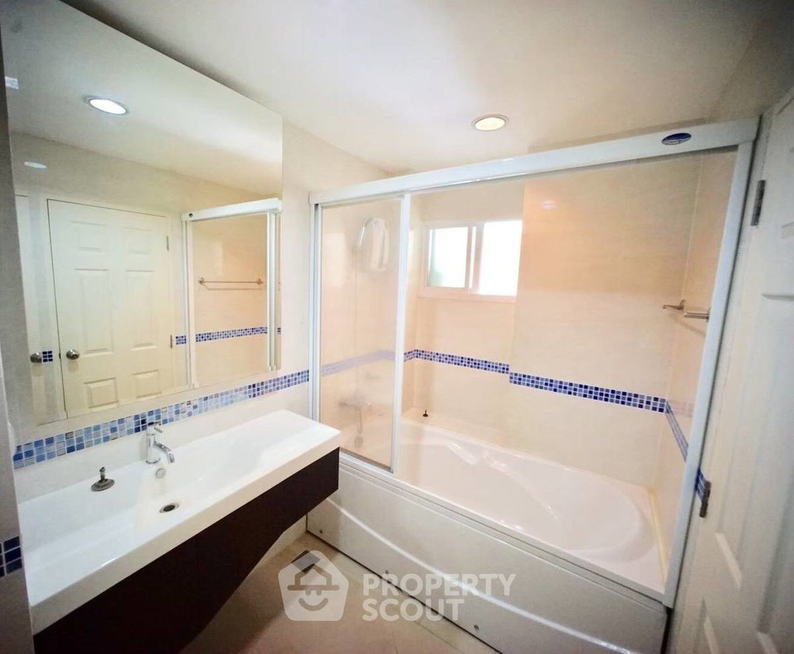 รูป ขายคอนโด 1 ห้องนอน 43 ตร.ม. ที่ Life @ Sukhumvit 65 ใกล้ BTS พระโขนง 300 ม. (ID 1908979) - รูปที่ 4/5