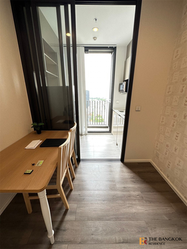 Whizdom Essence Sukhumvit 101 Condo in Business District near BTS Punnawithi