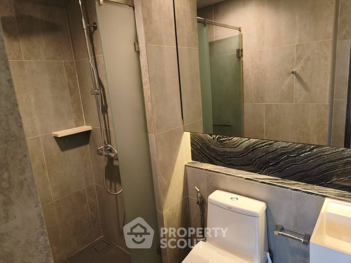 รูป คอนโด 1 ห้องนอน The Lumpini 24 ขนาด 28 ตร.ม. ใกล้ BTS พร้อมพงษ์ (ID 515302) - รูปที่ 8/9