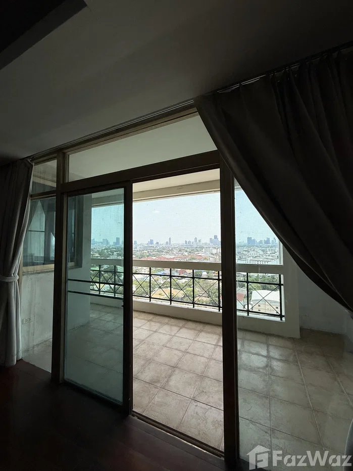 รูป ขาย คอนโด 5 ห้องนอน ในโครงการ รอยัล คาสเทิล พัฒนาการ 6582706 - รูปที่ 6/16