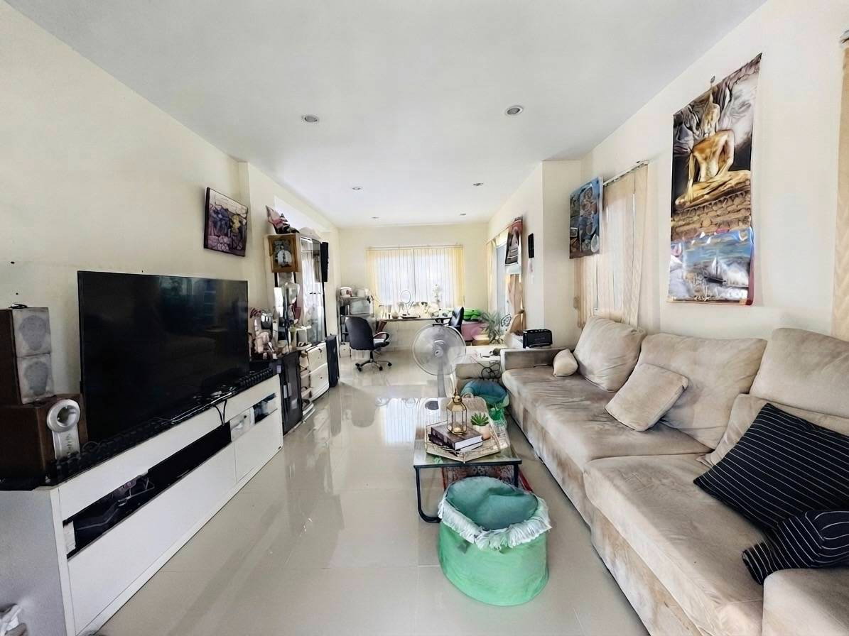 รูป ขายบ้านแฝด 2 ชั้น โครงการภัสสร ไพรด์ ศรีนครินทร์–เทพารักษ์ ทำเลดี เดินทางสะดวก ใกล้ โลตัส ศรีนครินทร์ - รูปที่ 2/8