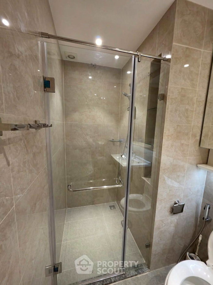 รูป คอนโด 1 ห้องนอน 37 ตร.ม. ที่ Regal Sathon-Naradhiwas ใกล้ทุ่งมหาเมฆ (ID 3086703) - รูปที่ 4/7