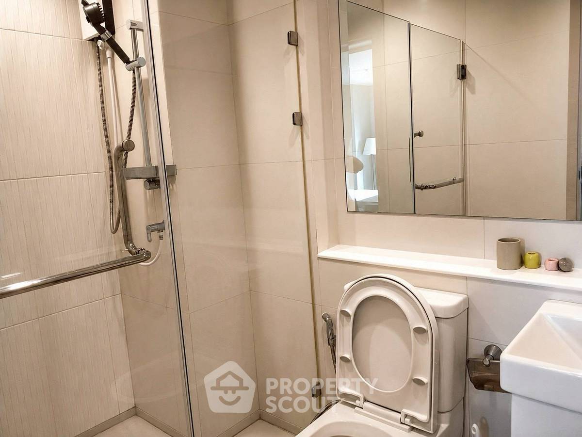 picture 1-BR Condo Life One Wireless Near BTS Phloen Chit (ID 3085547) - 9/9