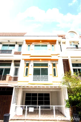 Houses for sale Bangkok : 3-bedroom, 4-bathroom house at Premium Place 6582361