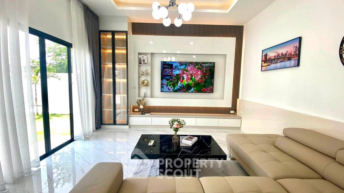รูป วิลล่า 3 ห้องนอน ขนาด 300 ตร.ม. ขาย ใน ห้วยใหญ่ ชลบุรี (ID 3084237) - รูปที่ 3/18