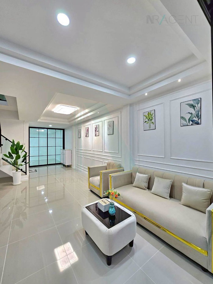 รูป 📌 ขายทาวน์เฮาส์ โครงการ พระปิ่น 3 2 ชั้น 5 ห้องนอน 2 ห้องน้ำ - รูปที่ 3/8