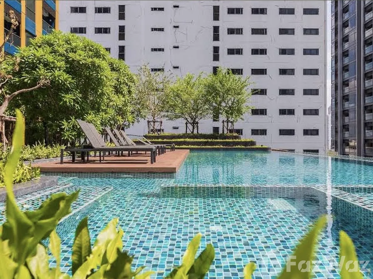 รูป ขาย คอนโด 2 ห้องนอน ในโครงการ ลุมพินี สวีท เพชรบุรี-มักกะสัน 6584498 - รูปที่ 13/19