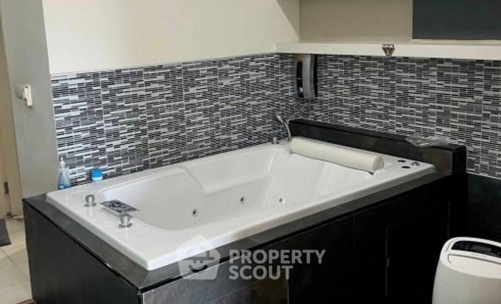 picture 13th-Floor 1-BR 45 Sqm At The Platinum Condominium Near ARL Ratchaprarop (ID 3084212) - 3/4