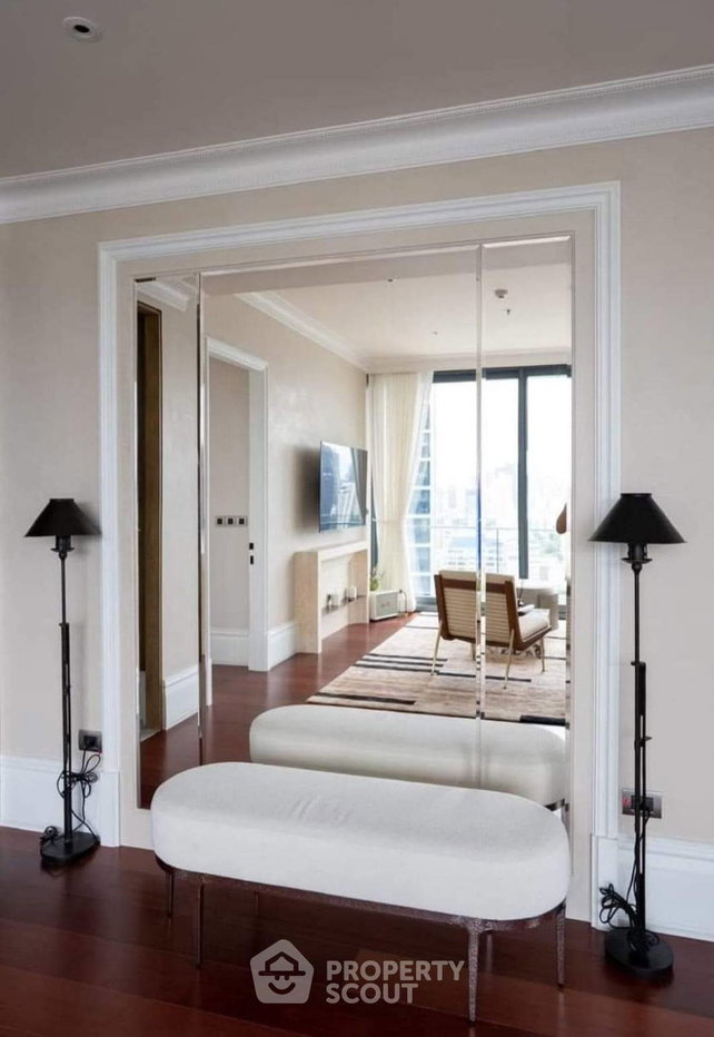 picture 23rd-Floor 3-BR Condo at Khun By Yoo, Near BTS Thong Lor (ID 1981328) - 6/16