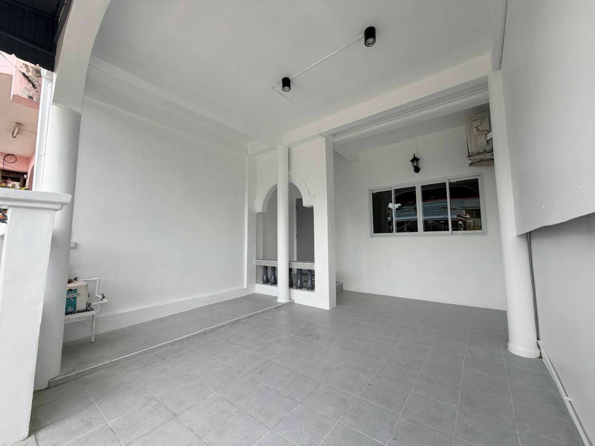 รูป 🏡 FOR RENT ทาวน์โฮม 2 ชั้น(บ้านใหม่ - เฟอร์ใหม่) พร้อมเข้าอยู่ ซอยวชิรธรรมสาธิต 57 แยก 18 3 ห้องนอน 2 ห้องน้ำ 🐶🐱 Pet Friendly เลี้ยงสัตว์ได้ - รูปที่ 2/12