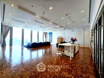 Condos for rent : 57th-Floor 3-BR Ritz-Carlton Residences Bangkok 100m To BTS Chong Nonsi (ID 2249931)