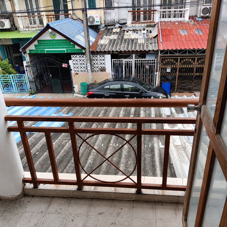 รูป ขายบ้านทาวน์เฮ้าส์ ใกล้ตลาดบางใหญ่ ราคาตามสภาพความเป็นจริง - รูปที่ 3/10