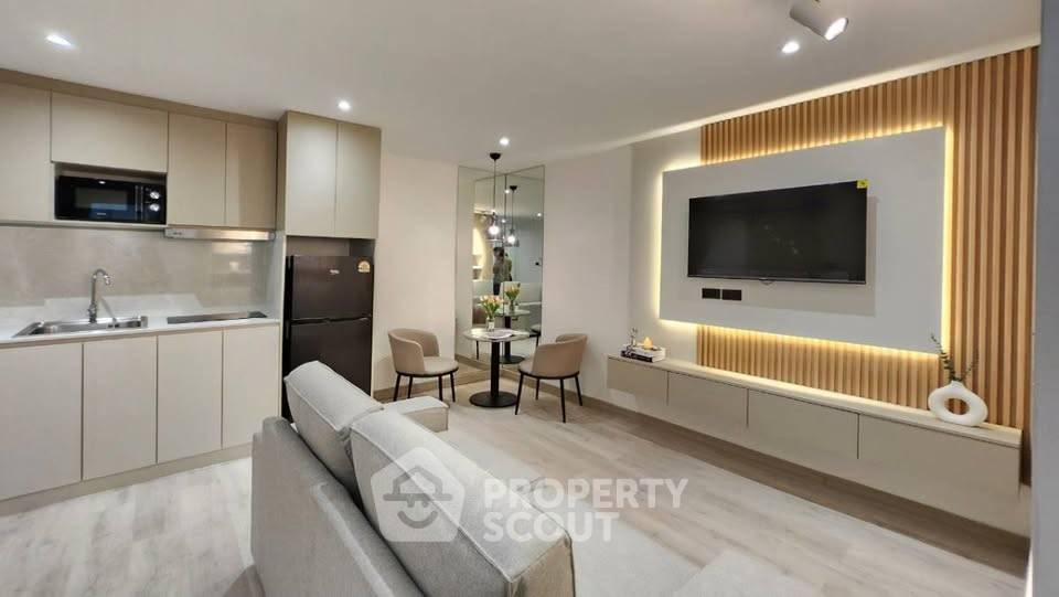 รูป คอนโด 1 ห้องนอน 48 ตร.ม. ขาย ที่ 103 คอนโดมิเนียม 2 ใกล้ นิมมานเหมินทร์ (ID 3086123) - รูปที่ 9/17