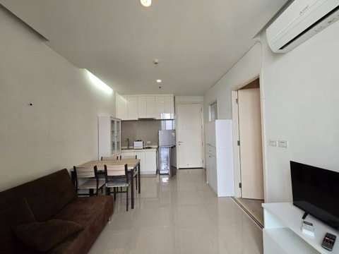 TC green Rama 9 - 1 ห้องนอน เพดานสูง มีเครื่องซักผ้า