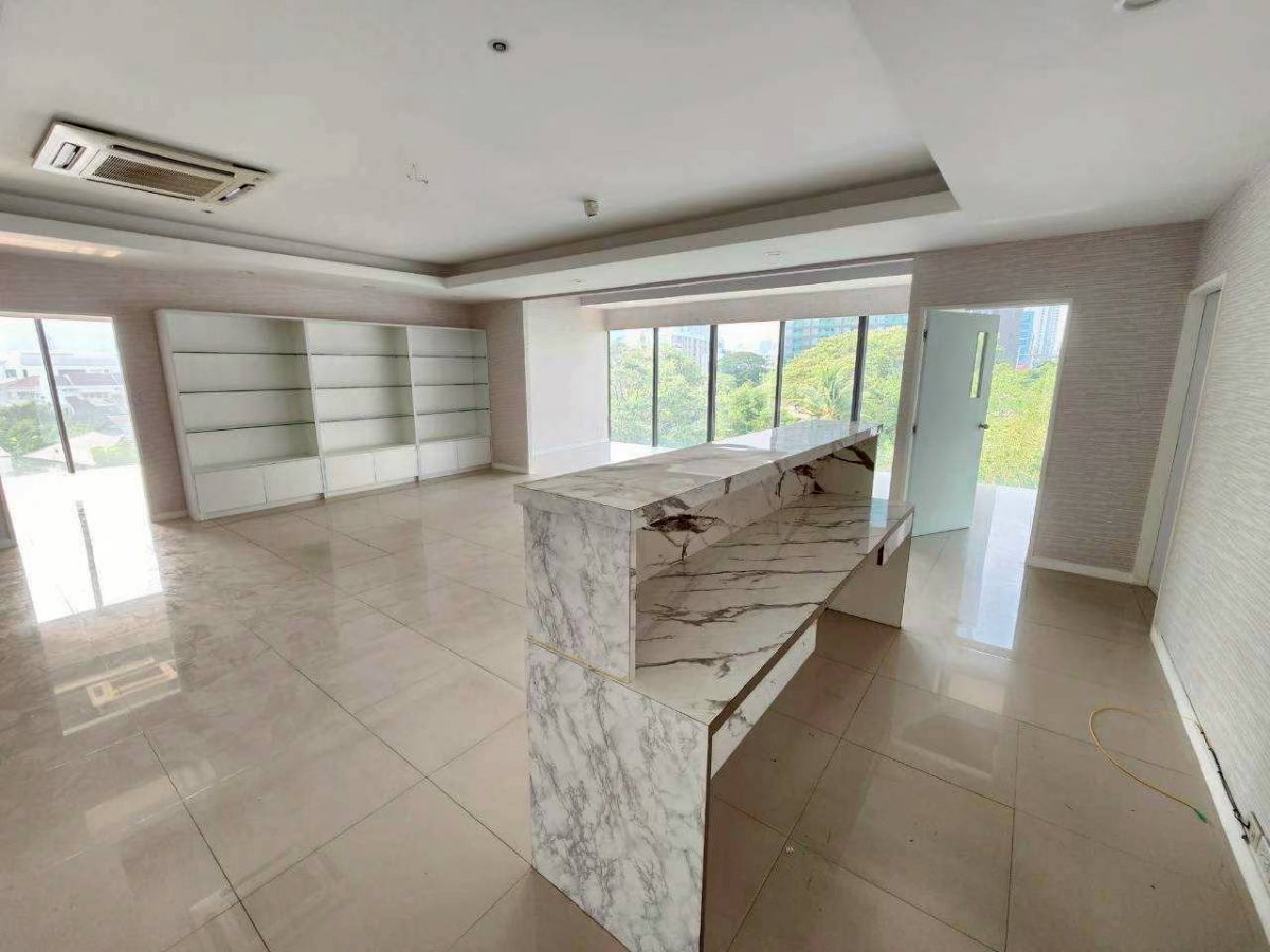 รูป ให้เช่าอาคารสำนักงาน รัชดาลาดพร้าวพื้นที่ใช้สอย 2,000 ตารางเมตรที่จอดรถกว่า 400 คัน ค่าเช่า 800,000 บาท/เดือน - รูปที่ 8/20