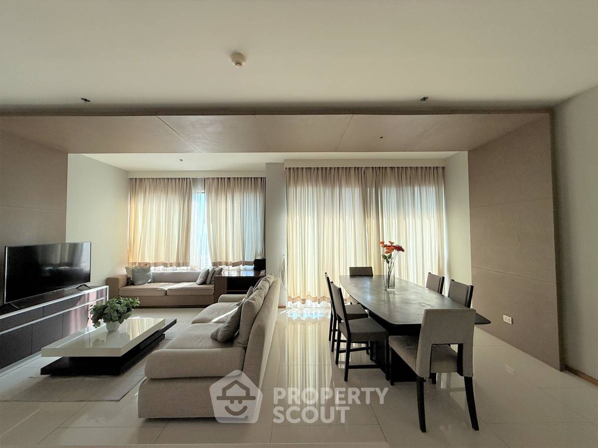 รูป คอนโด 2 ห้องนอน 104 ตร.ม. ชั้น 30 ที่ The Emporio Place ใกล้ BTS พร้อมพงษ์ (ID 1177244) - รูปที่ 2/25