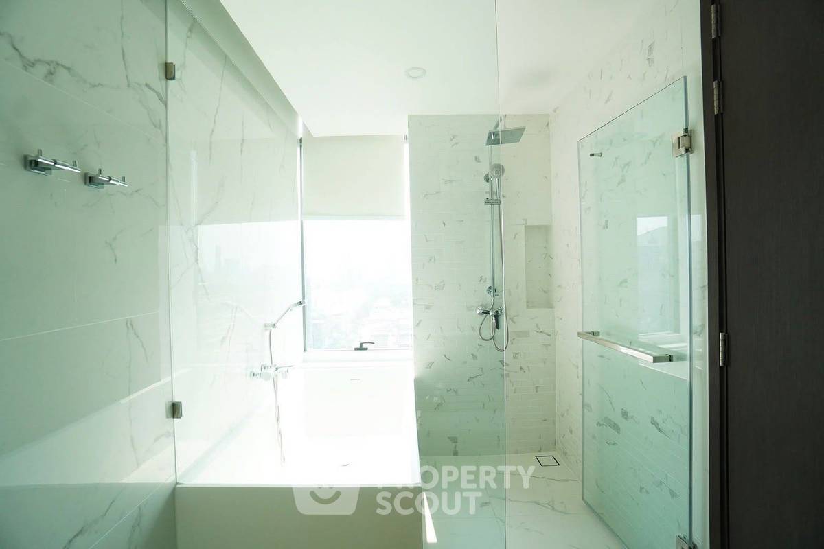 picture 2-BR Condo At Siamese Exclusive Queens, 100m To MRT Queen Sirikit (ID 3085604) - 13/14