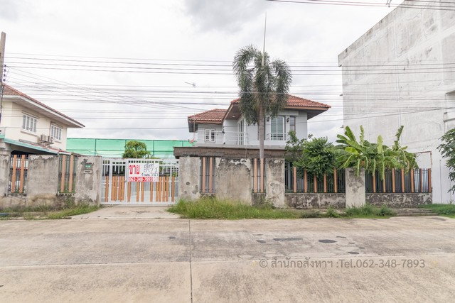 รูป [ขาย] บ้านเดี่ยว ลำลูกกา คลอง 7 ม.สุภาพงศ์ 2 แปลงใหญ่ 89.7 ตร.ว. โซนหน้าโครงการ ติดถนนเมน  - รูปที่ 1/18