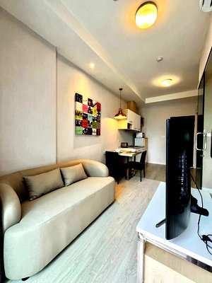 Condos for sale Hospital Kawila Chiang Mai :  For Sale 🏙️ Fully Furnished 1-Bedroom Condominium Near Central Festival Chiang Mai