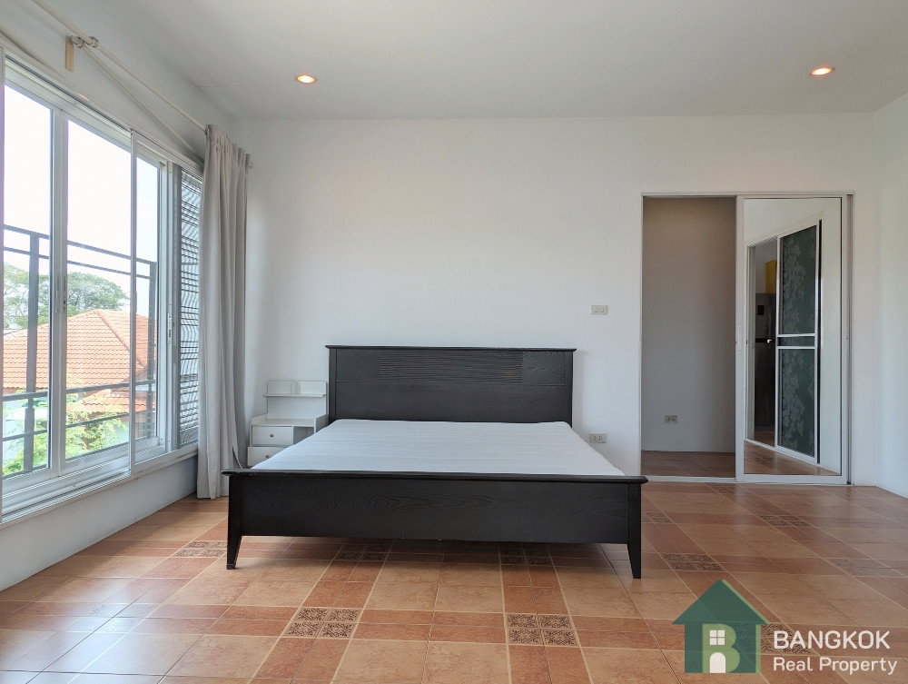 picture Sammakorn Village | Spacious 2 Bed 2 Bath Apartment - 12/14
