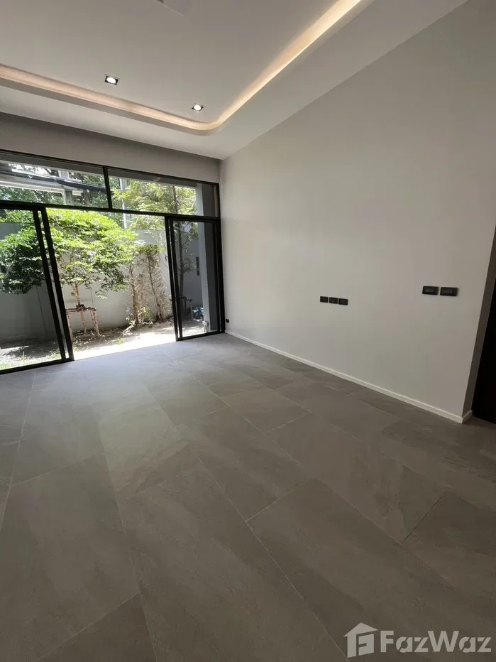 รูป บ้านเดี่ยวให้เช่า 4 ห้องนอน ในโครงการ เทอร์ร่า เฮาส์ วิภา-พหล 21 6583771 - รูปที่ 2/43