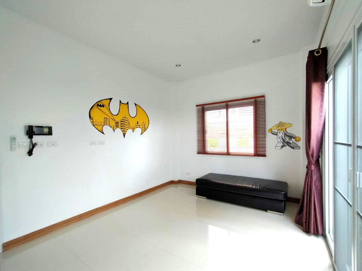 รูป ให้เช่า 🏡 บ้านเดี่ยว 2 ชั้น 3 ห้องนอน ในโครงการ พร้อมเฟอร์นิเจอร์ครบ ทำเลหางดง เชียงใหม่  #AHD-H0300 - รูปที่ 12/39