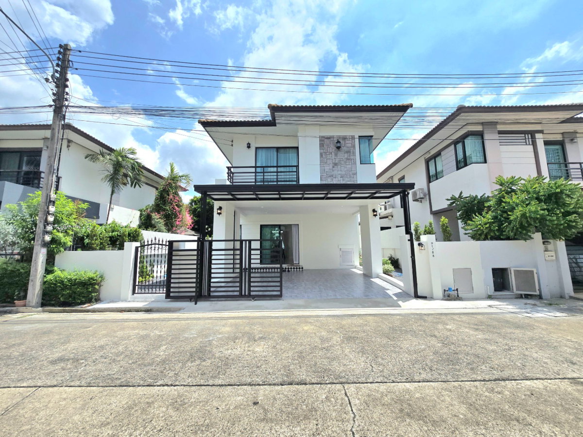 รูป บ้านฟ้าปิยรมย์ เฟส 11 เนสโต้ ซอย4 ลำลูกกาคลอง 6 บ้านแฝด 2 ชั้น ตกแต่งใหม่ทั้งหลัง แต่งสวนสวย พร้อมอยู่ เดินทางสะดวก - รูปที่ 1/40